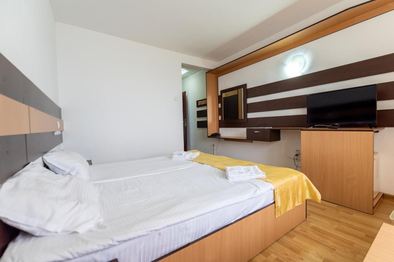Hotel Capitol Юпітер Екстер'єр фото
